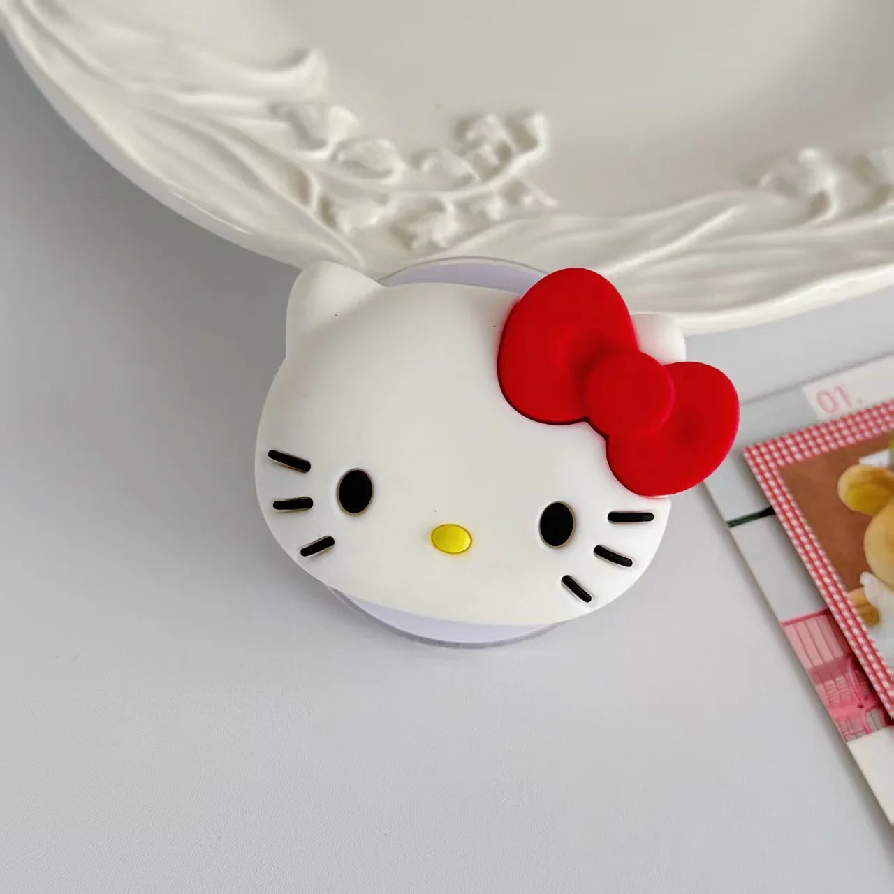 Sanrio series Magsafe iPhone stand: Kuromi